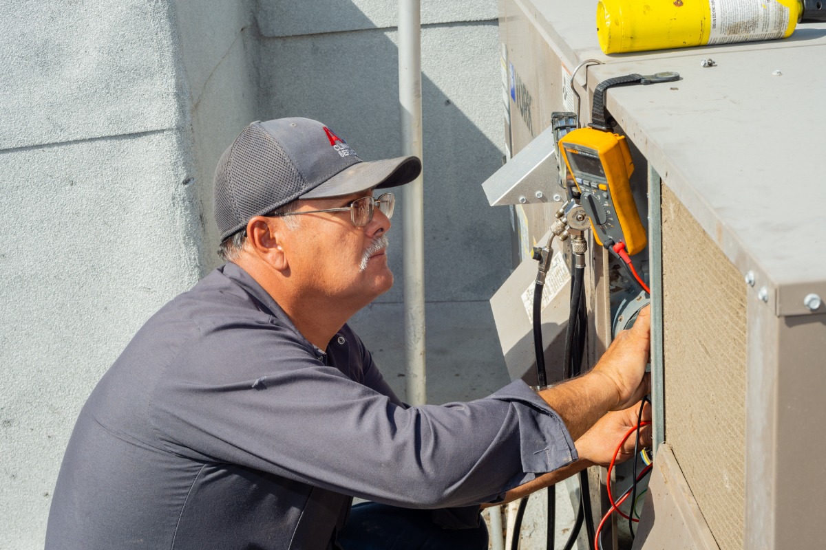 HVAC repair services in El Paso, TX in action