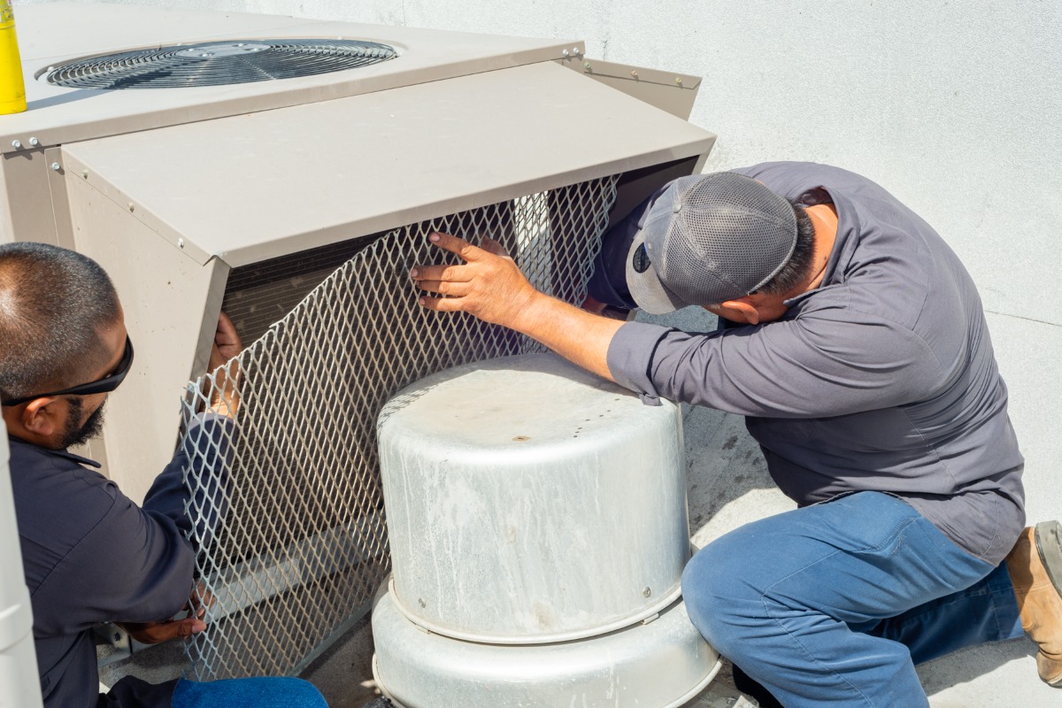 HVAC repair systems services in El Paso, TX in action